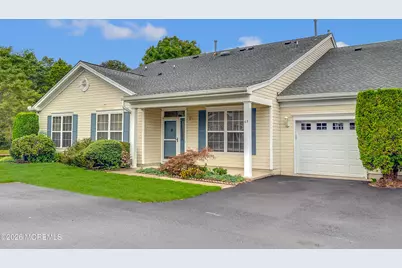 65 Golden Willows Avenue, Lakewood, NJ 08701 - Photo 3