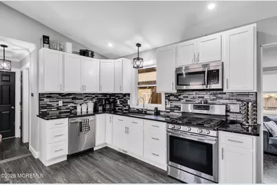 655 Ellicott Avenue, Toms River Township, NJ 08753 - Photo 3