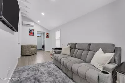 337 Shoreland Circle, Laurence Harbor, NJ 08879 - Photo 11