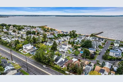 337 Shoreland Circle, Laurence Harbor, NJ 08879 - Photo 31