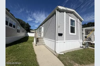 11 Robin Road, Hazlet Township, NJ 07734 - Photo 1