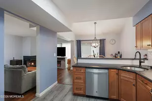 71 Malibu Dr, Eatontown, NJ 07724 - Photo 13