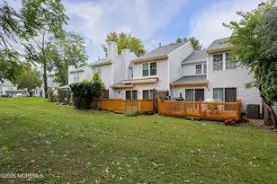 71 Malibu Dr, Eatontown, NJ 07724 - Photo 27