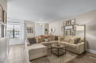 8 Deptford Ct, Freehold, NJ 07728 - Photo 5