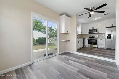 18 N Chestnut Avenue, Whiting, NJ 08759 - Photo 17