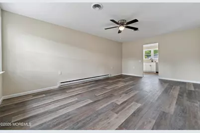 18 N Chestnut Avenue, Whiting, NJ 08759 - Photo 7