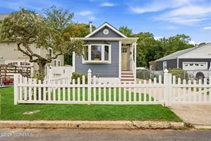 9 Briarcliff Pl, Port Monmouth, NJ 07758 - Photo 3