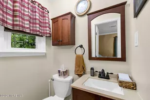 402 Silver Ct, Hamilton Square, NJ 08690 - Photo 17
