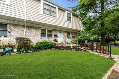 402 Silver Court, Hamilton Square, NJ 08690 - Photo 1