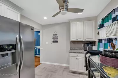 402 Silver Court, Hamilton Square, NJ 08690 - Photo 5