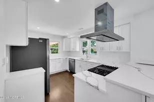 27 Terry Ln, Tinton Falls, NJ 07724 - Photo 19