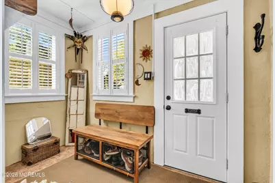 542 Clinton Avenue, Belford, NJ 07718 - Photo 29