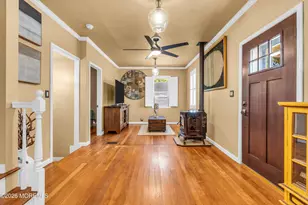 542 Clinton Ave, Belford, NJ 07718 - Photo 5