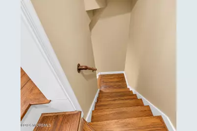 542 Clinton Avenue, Belford, NJ 07718 - Photo 27