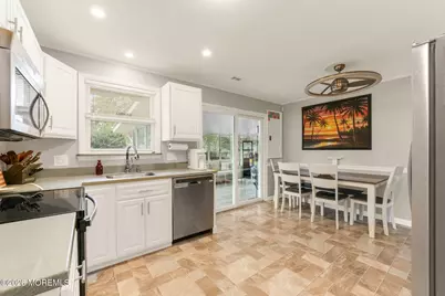 417 Leeward Avenue, Beachwood, NJ 08722 - Photo 11
