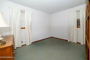331 Sherwood Dr, Aberdeen Township, NJ 07735 - Photo 15