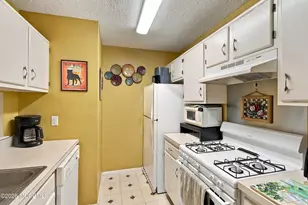 172 Lilac Ct, Jackson, NJ 08527 - Photo 9