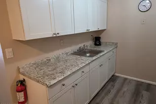 535 Dartmoor Ct, Lakewood, NJ 08701 - Photo 9