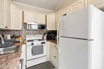5 Rose Terrace, Hazlet Township, NJ 07734 - Photo 11