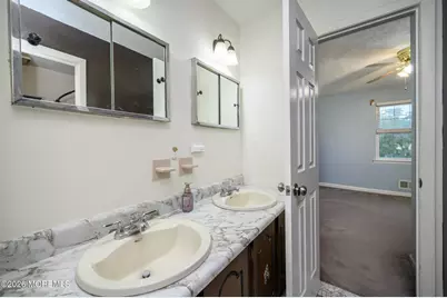 504 Linda Court, Brick, NJ 08724 - Photo 15