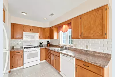 16 Angus Court, Jackson, NJ 08527 - Photo 7