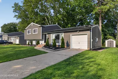 62 Annapolis Drive, Hazlet Township, NJ 07730 - Photo 3