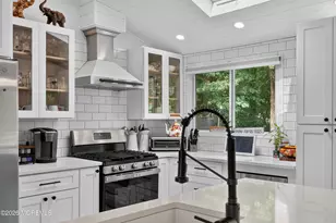 62 Annapolis Dr, Hazlet Township, NJ 07730 - Photo 9