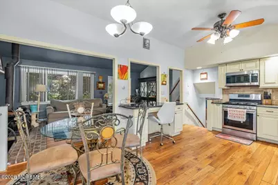 83 Walnut Ave Avenue, Red Bank, NJ 07701 - Photo 13