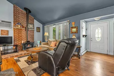 83 Walnut Ave Avenue, Red Bank, NJ 07701 - Photo 7