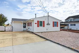 137 E Susquehanna Dr, Little Egg Harbor, NJ 08087 - Photo 1