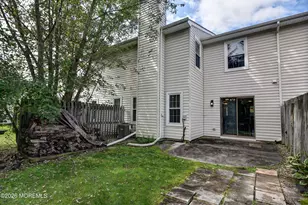 76 Harbor Cir, Freehold, NJ 07728 - Photo 31