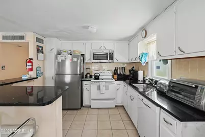 2105 S Bay Avenue, Beach Haven, NJ 08008 - Photo 9