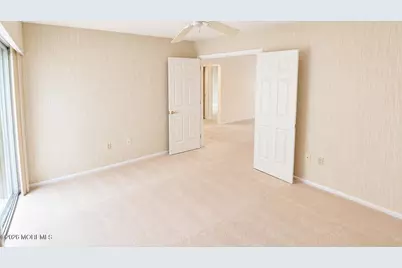 98 Murray Hill Terrace, Marlboro Township, NJ 07746 - Photo 9