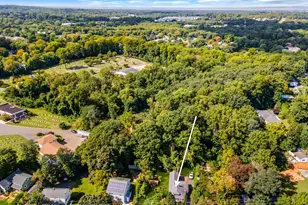 148 Chapel Hill Rd, Red Bank, NJ 07701 - Photo 17