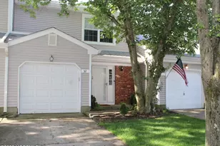32 Redwood Dr, Eatontown, NJ 07724 - Photo 1