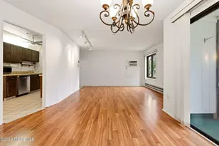 82 Amberly Dr, Manalapan Township, NJ 07726 - Photo 7