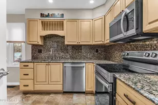 302 Cutty Ct, Toms River Township, NJ 08753 - Photo 7