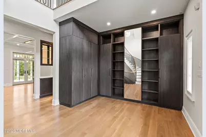 8 Buchhop Lane, Red Bank, NJ 07701 - Photo 5