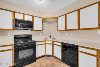 19 Remington Drive #3, Freehold, NJ 07728 - Photo 9