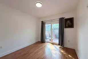 33 Summit Ave, Jersey City, NJ 07304 - Photo 9