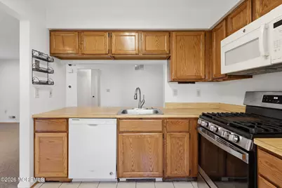 2704 Commons Drive #4, East Brunswick Township, NJ 08816 - Photo 15