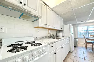 406 E Monterey Ave, Wildwood, NJ 08260 - Photo 7