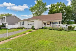 48 Cresci Blvd, Hazlet Township, NJ 07730 - Photo 45