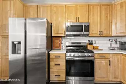556 Saint Andrews Place, Manalapan Township, NJ 07726 - Photo 7