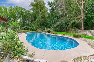 21 Winthrop Dr, Manalapan Township, NJ 07726 - Photo 9