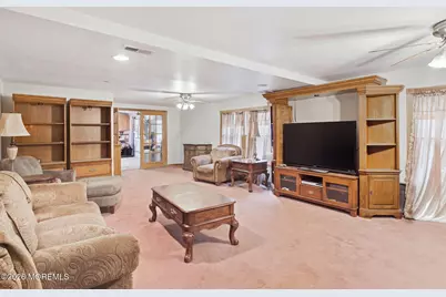 21 Winthrop Drive, Manalapan Township, NJ 07726 - Photo 7