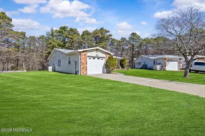 13 Tudor Court, Brick, NJ 08723 - Photo 3