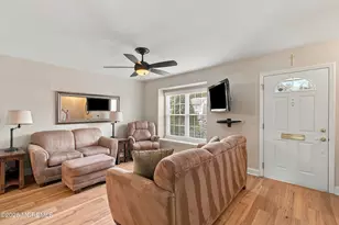17 Kingsley Way, Freehold, NJ 07728 - Photo 5