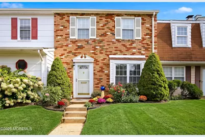 17 Kingsley Way, Freehold, NJ 07728 - Photo 1