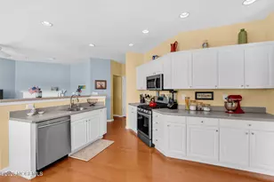 46 Baltusrol Dr, Manalapan Township, NJ 07726 - Photo 15